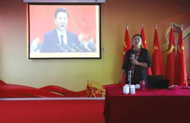 压球（中国）一站式服务平台第一期入党积极分子培训班开讲啦！