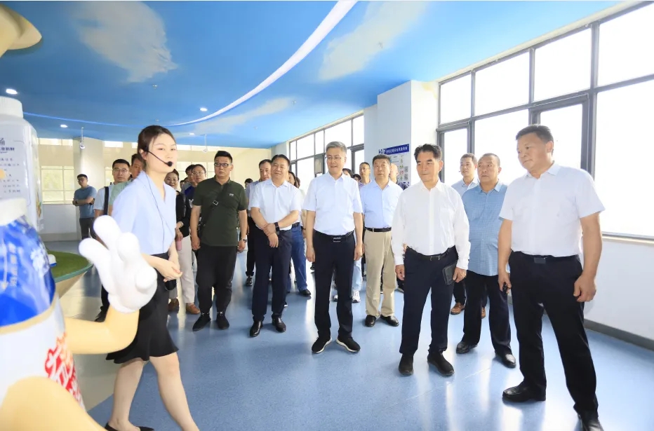 压球（中国）一站式服务平台丨中国人民大学河南校友会莅临压球（中国）一站式服务平台参观座谈