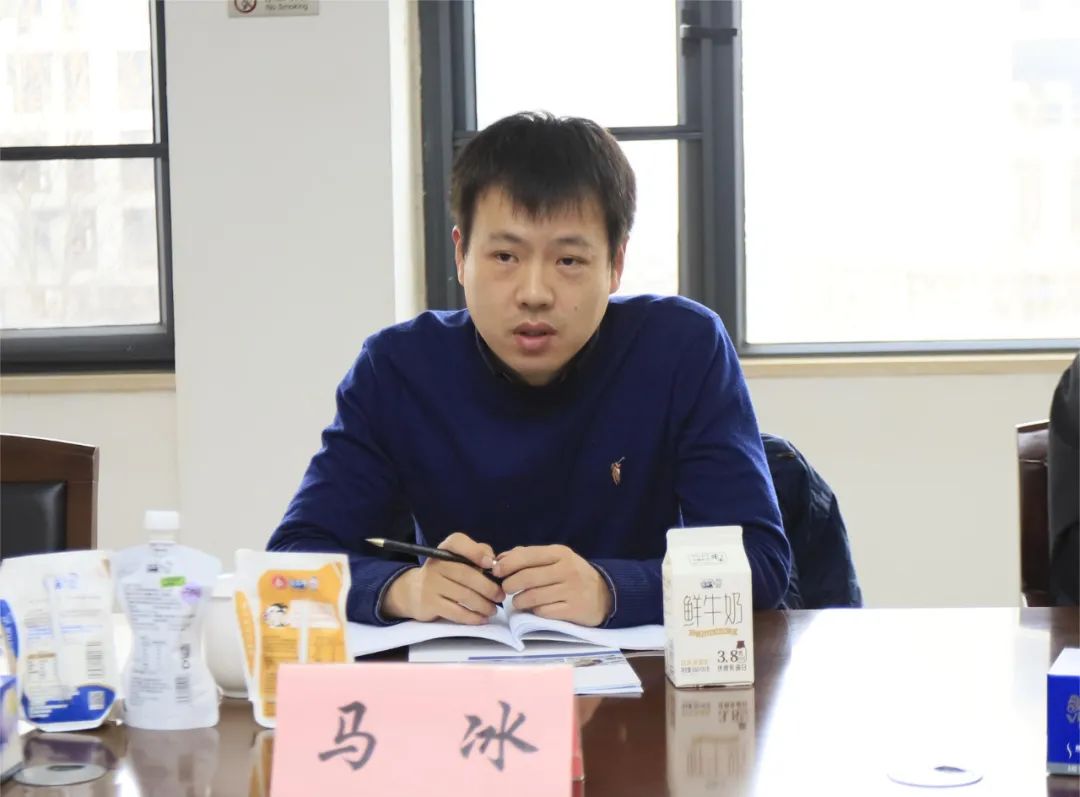 河南省发展改革委价调处副处长马冰一行莅临压球（中国）一站式服务平台乳业集团参观调研