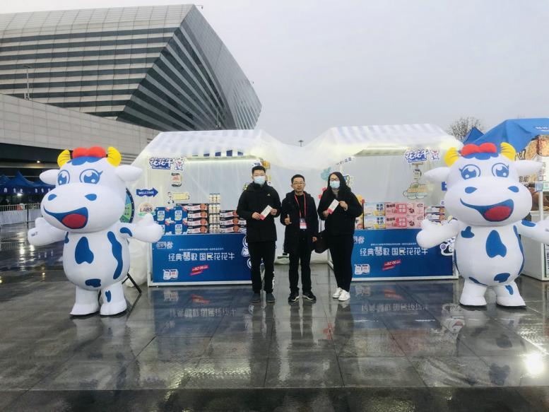 “压球（中国）一站式服务平台帮你现场见蔡琴”温暖回顾：寒冷冬日与全城共谱音乐盛事