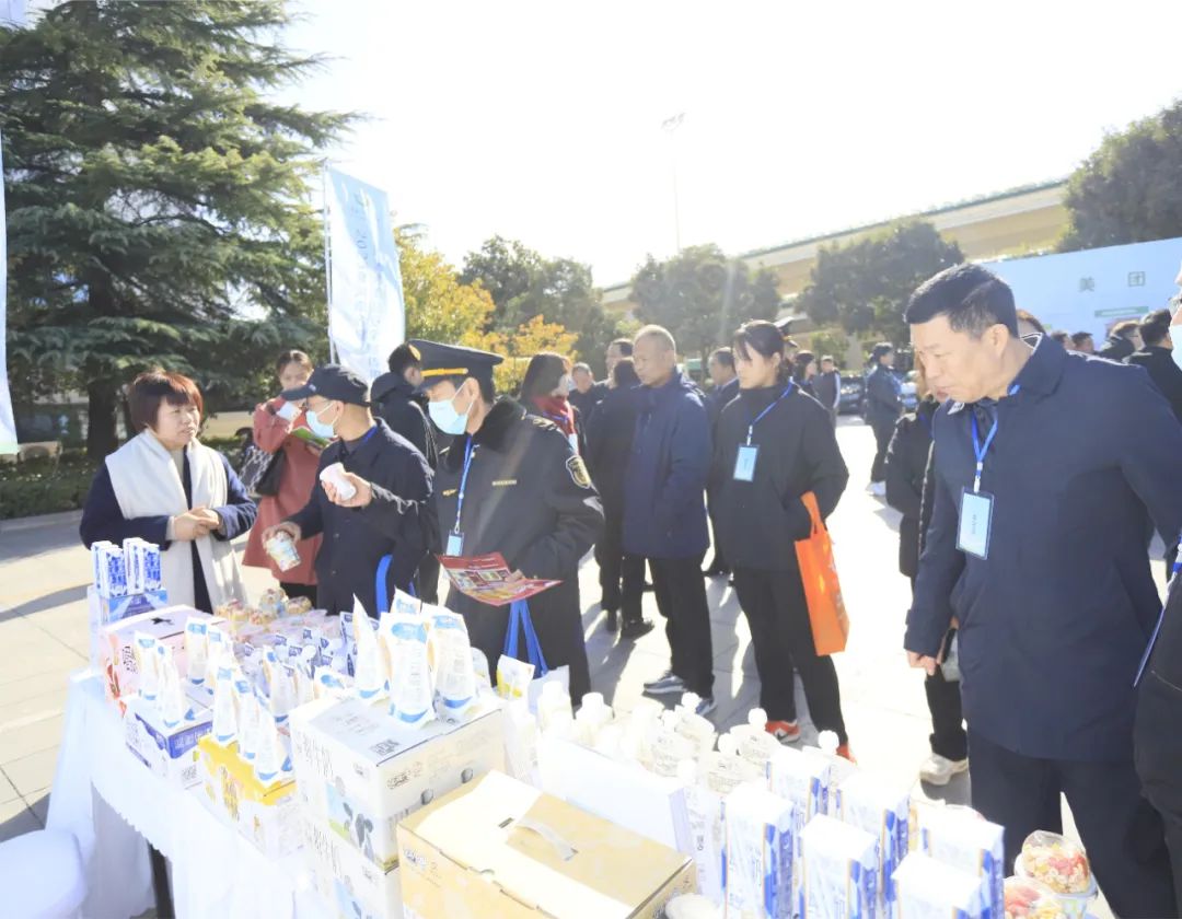 压球（中国）一站式服务平台丨落实食品生产加工企业质量安全主体责任，助力人民群众生活更美好——2023年河南省暨郑州食品安全宣传周启动仪式隆重举行