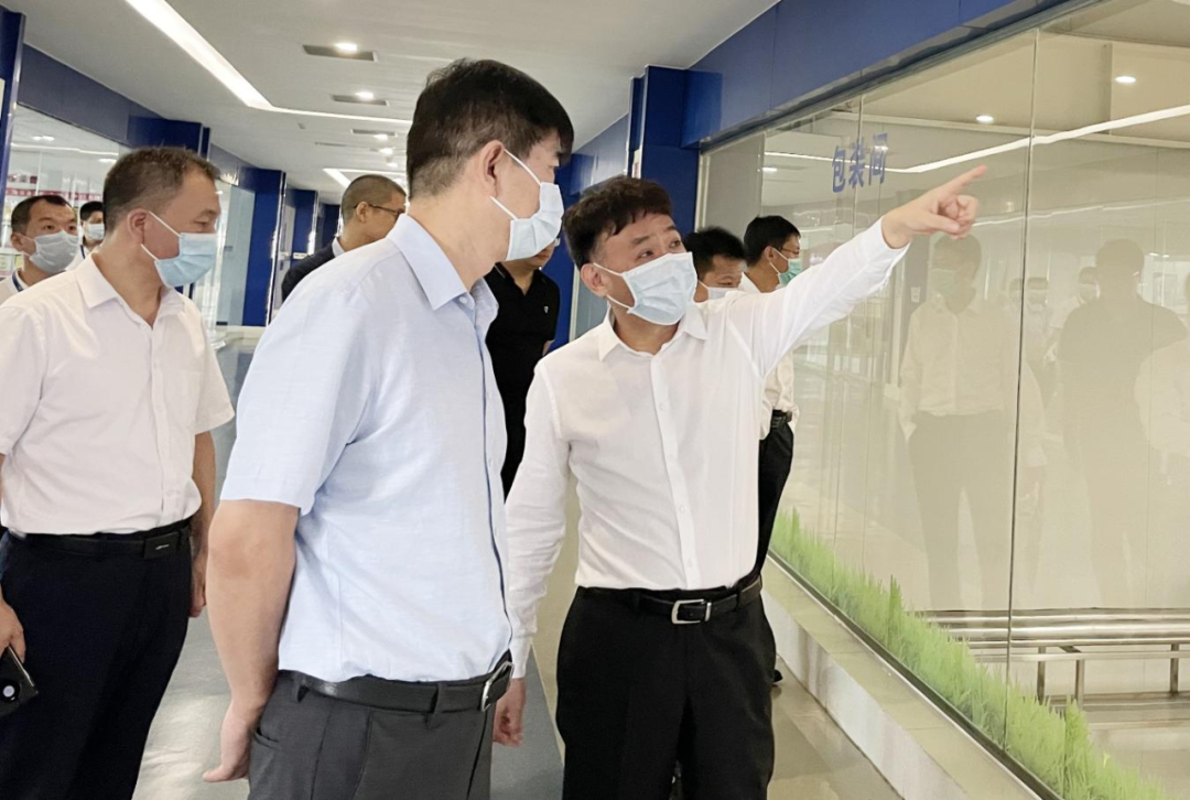 快讯丨河南省人民政府国有资产监督管理委员会副主任刘银志莅临压球（中国）一站式服务平台乳业集团参观座谈