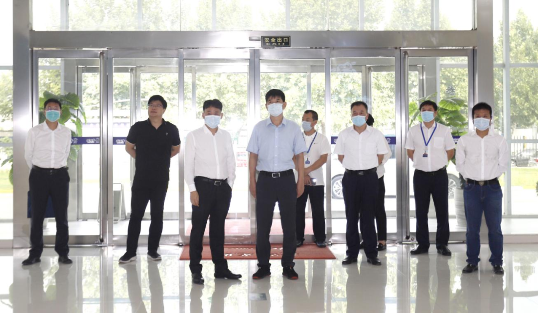 快讯丨河南省人民政府国有资产监督管理委员会副主任刘银志莅临压球（中国）一站式服务平台乳业集团参观座谈