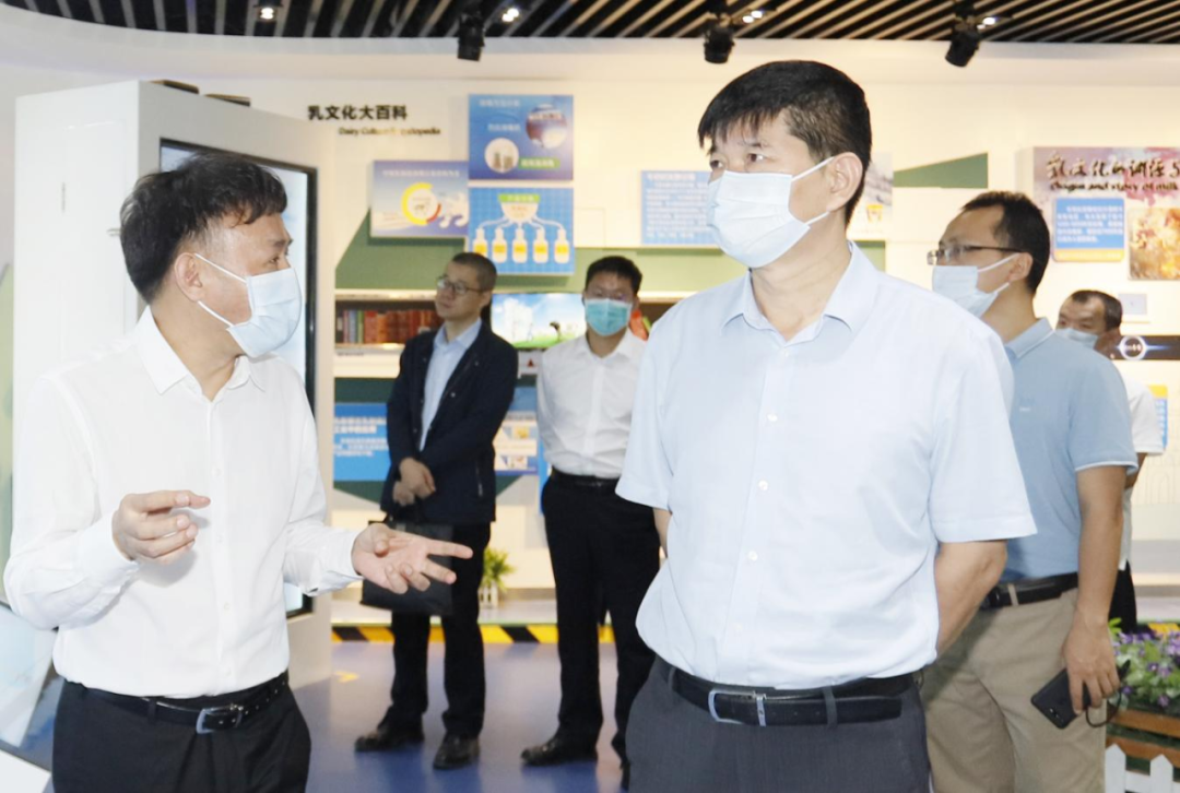 快讯丨河南省人民政府国有资产监督管理委员会副主任刘银志莅临压球（中国）一站式服务平台乳业集团参观座谈