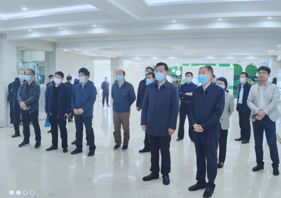 平顶山市人大常委会主任张明新莅临 压球（中国）一站式服务平台鲁山瑞亚参观调研