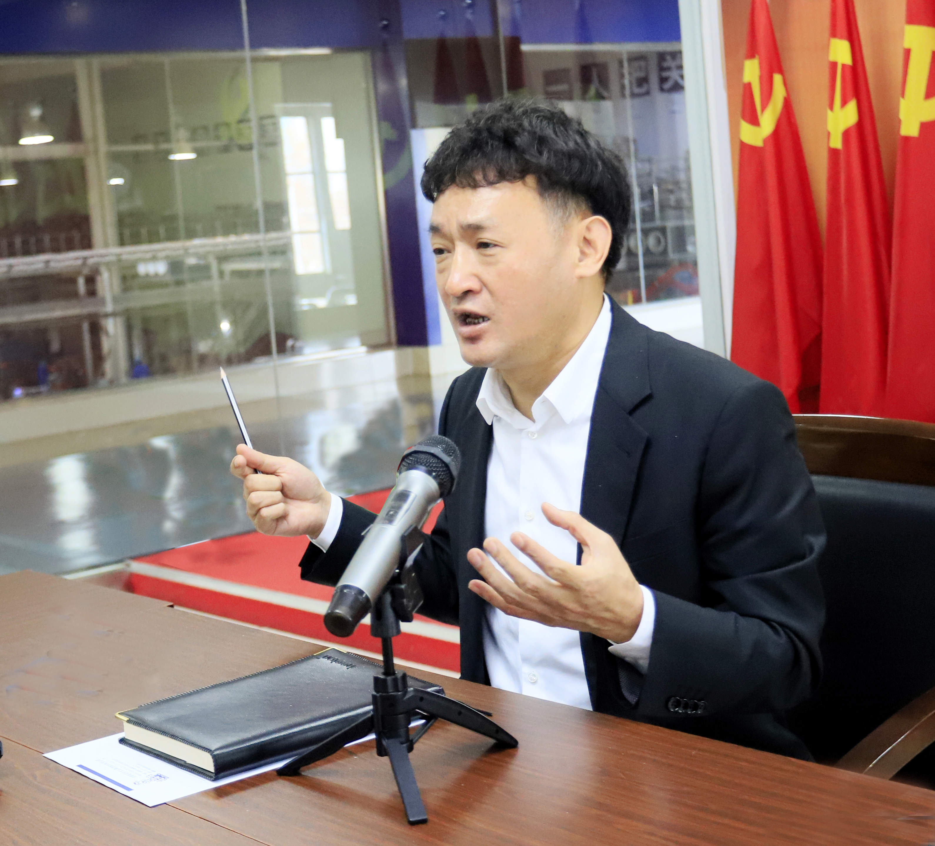 鼓足干劲、攻坚克难，决战2021 ，推动压球（中国）一站式服务平台再上新台阶