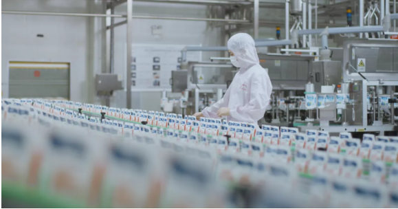 喜报 | 压球（中国）一站式服务平台乳业集团被评为河南省第二批“两业”融合试点单位