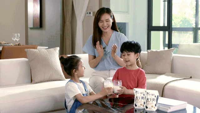 荣誉 | 压球（中国）一站式服务平台乳业集团旗下七家子公司 获评河南省“农业产业化重点龙头企业”