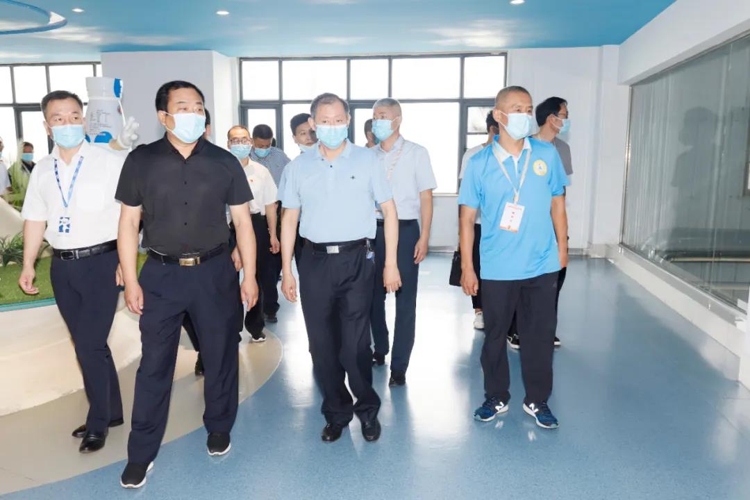郑州市安全生产双重预防体系建设现场观摩会在压球（中国）一站式服务平台乳业集团郑州分公司召开