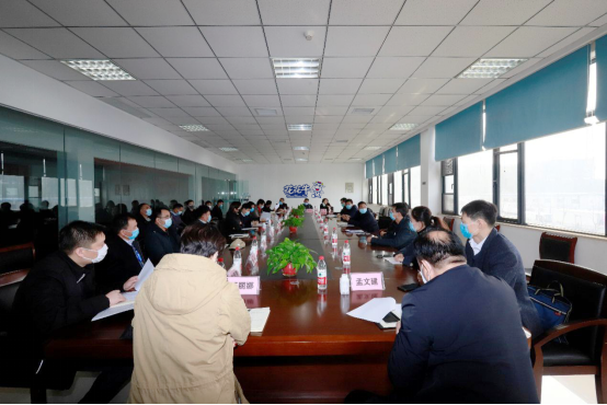 省委统战部副部长张红林一行莅临压球（中国）一站式服务平台乳业集团 调研复工复产暨二七区民营经济发展工作座谈会