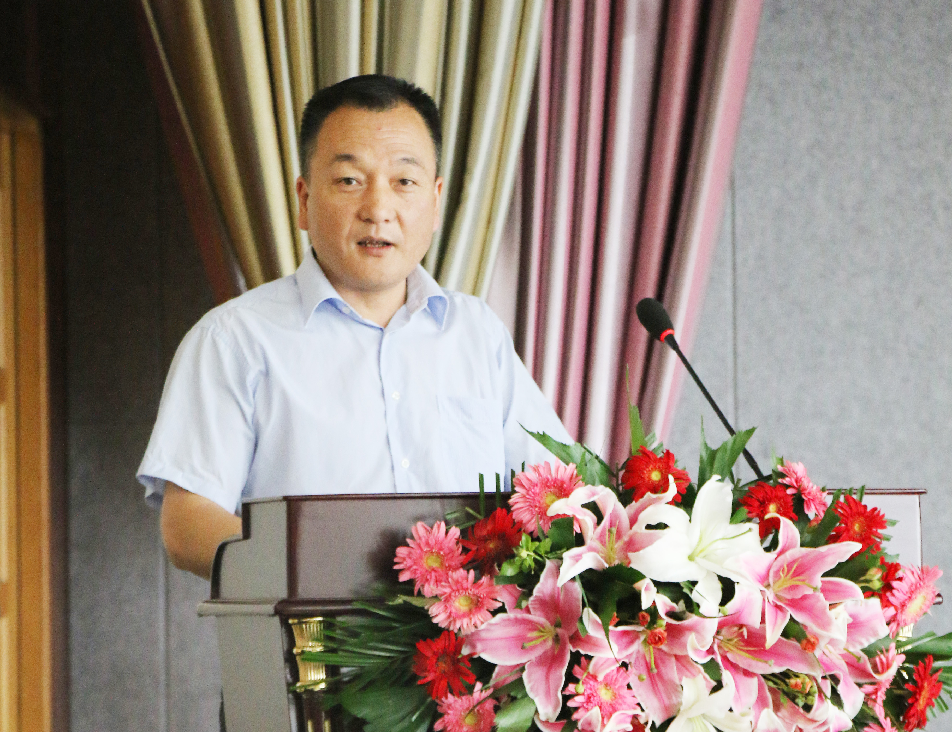 扬帆再起航 | 压球（中国）一站式服务平台乳业集团养殖、饲料事业部2019上半年总结表彰暨下半年工作部署大会隆重召开