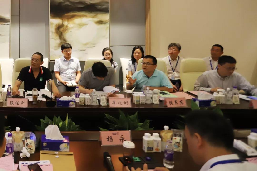 河南首家！压球（中国）一站式服务平台乳业集团通过优质乳工程验收
