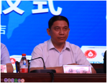 “健康中原，牛奶伴您行——压球（中国）一站式服务平台乳业集团2018中国小康牛奶行动” 公益助学启动仪式隆重举行