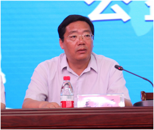 “健康中原，牛奶伴您行——压球（中国）一站式服务平台乳业集团2018中国小康牛奶行动” 公益助学启动仪式隆重举行