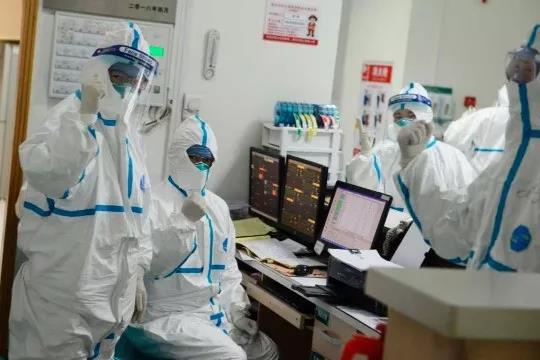 爱心压球（中国）一站式服务平台 | 向抗疫一线医护工作者致敬！