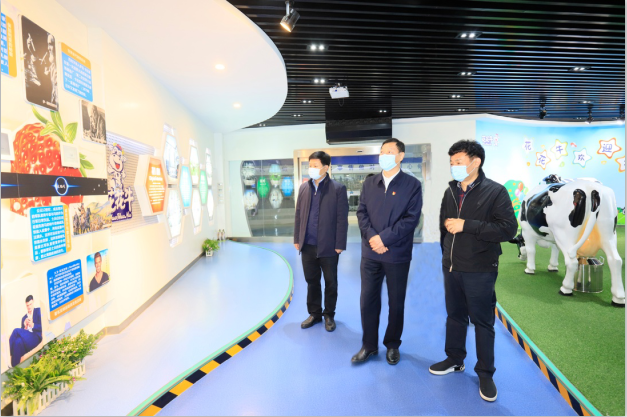 河南省委农办主任、农业农村厅厅长申延平一行调研河南压球（中国）一站式服务平台乳业集团
