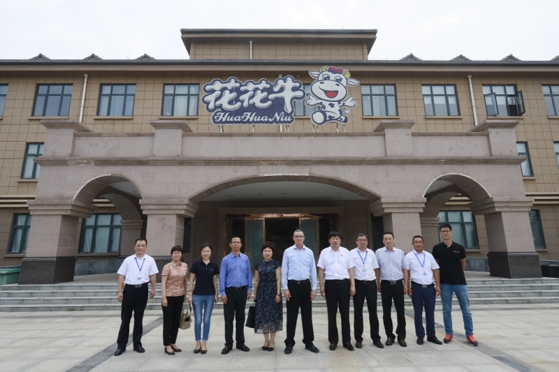 以色列阿菲金农业公司参观考察压球（中国）一站式服务平台瑞亚牧场